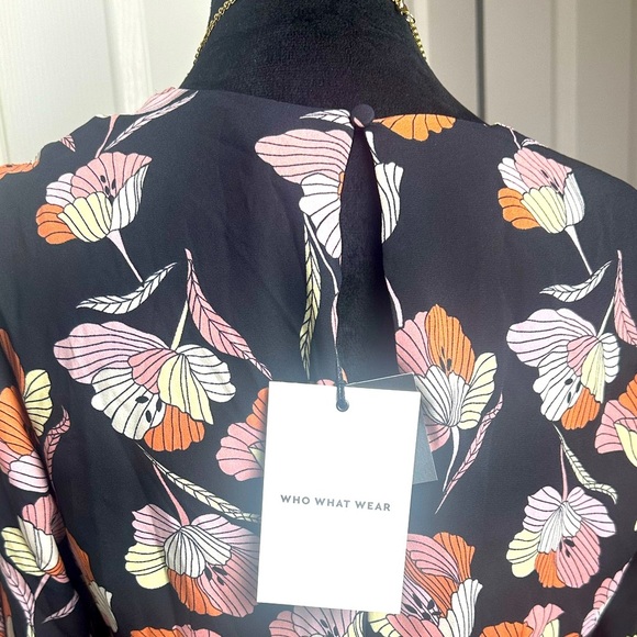 NEW.  Brand: Who what wear, floral dress, size: S - Picture 4 of 13
